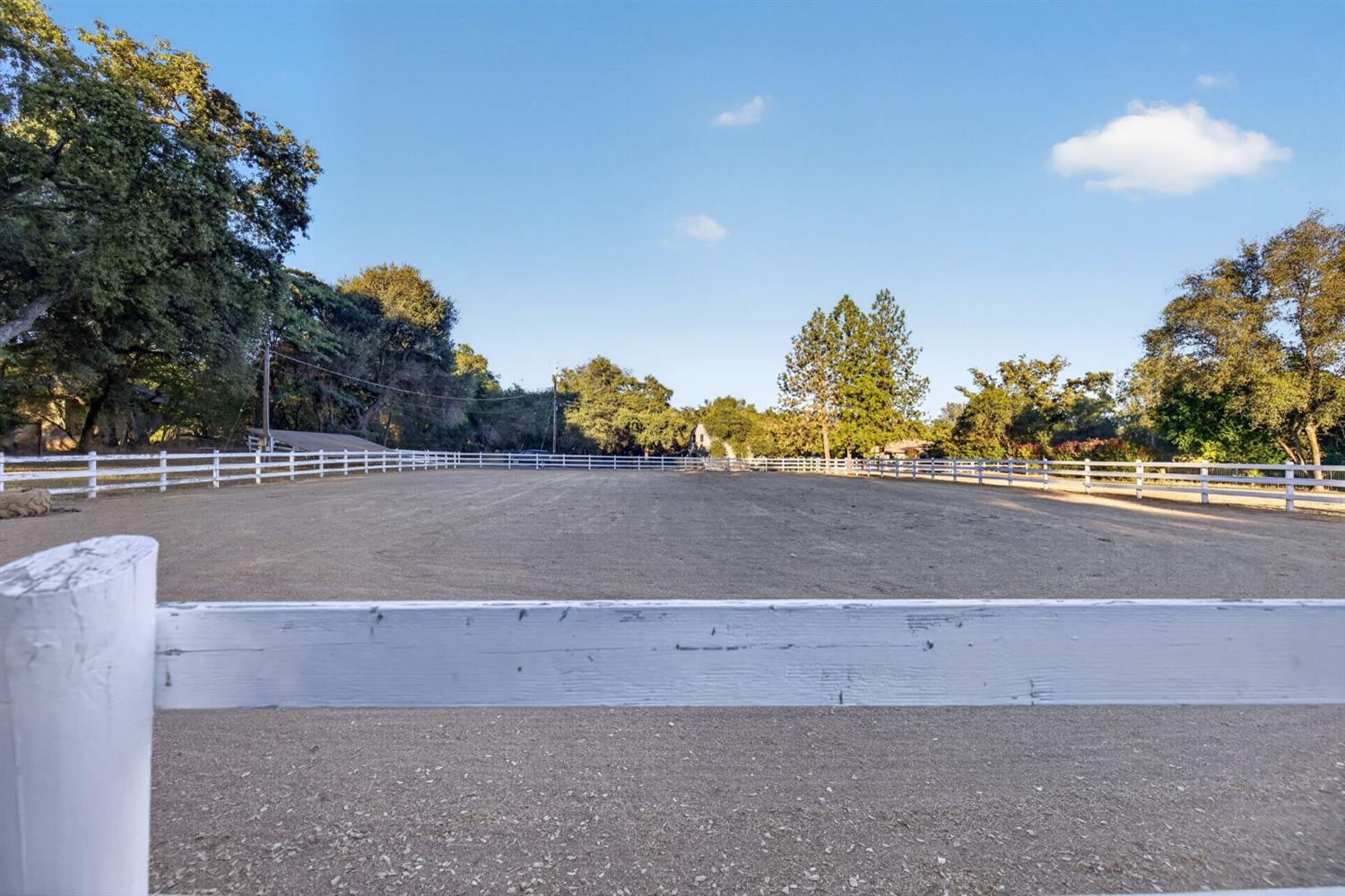 3252 Old Orchard Lane