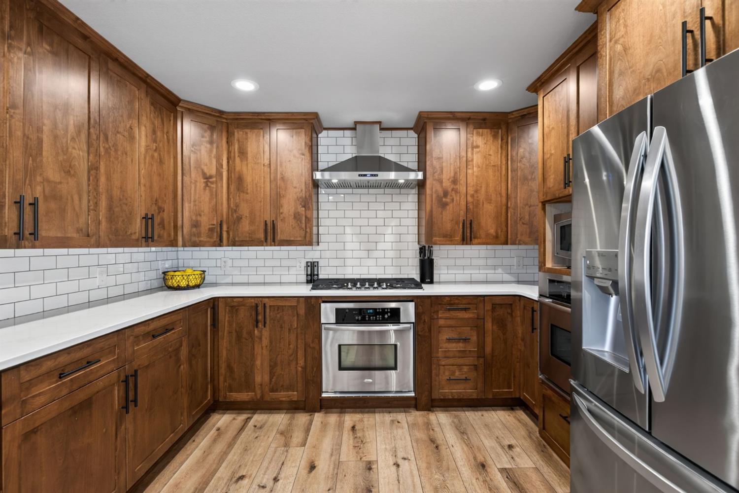 3252 Old Orchard Lane