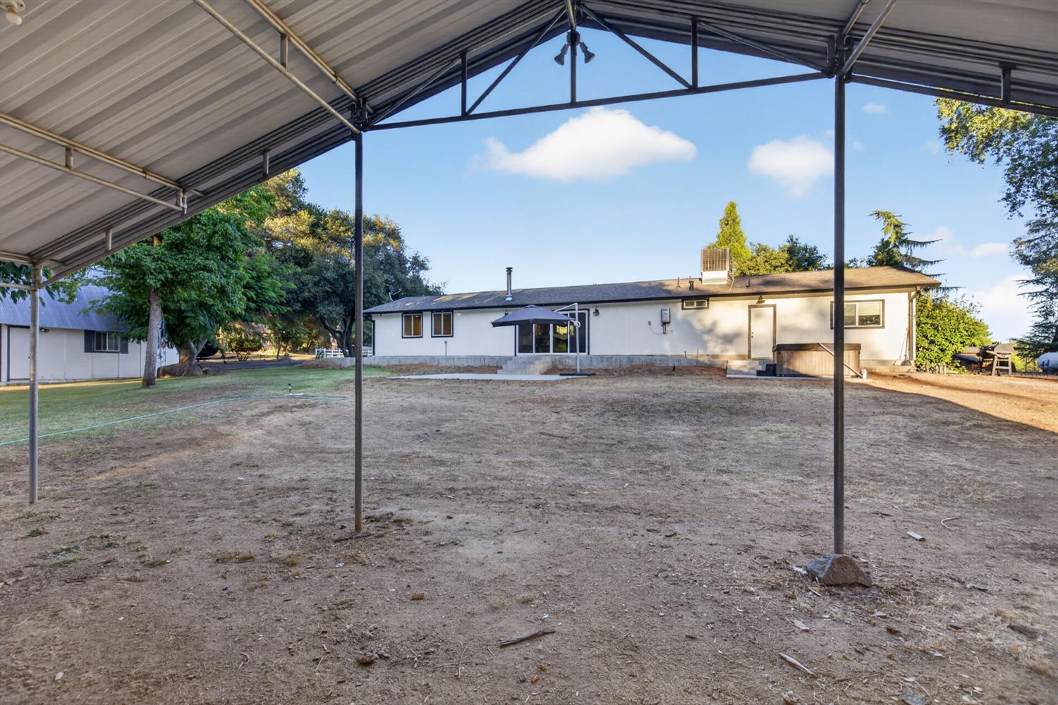 3252 Old Orchard Lane
