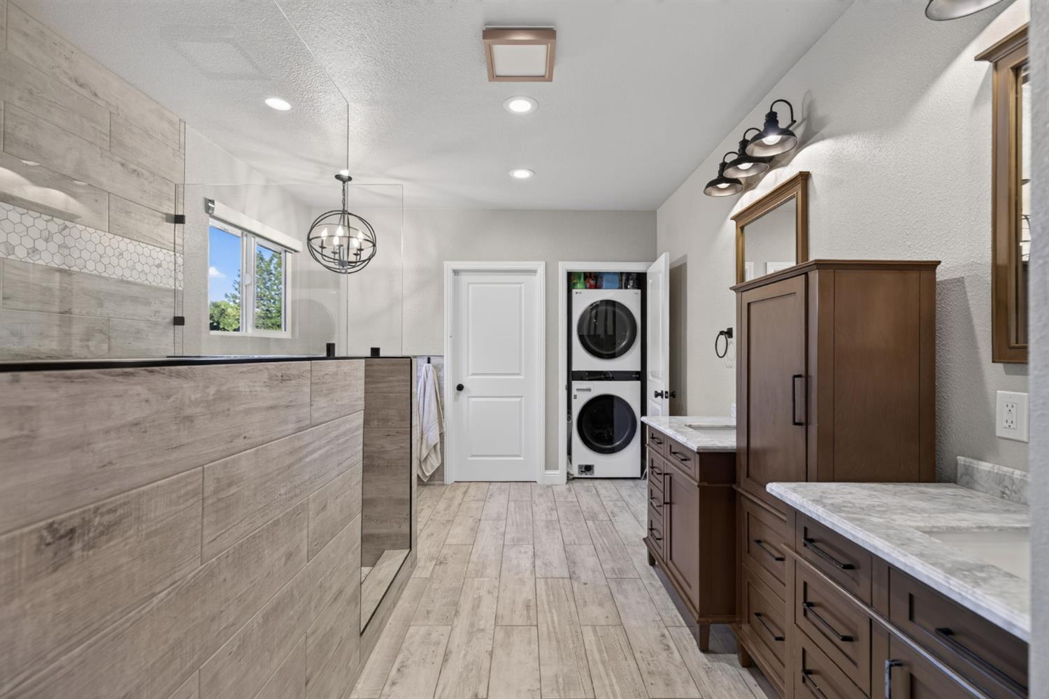 3252 Old Orchard Lane