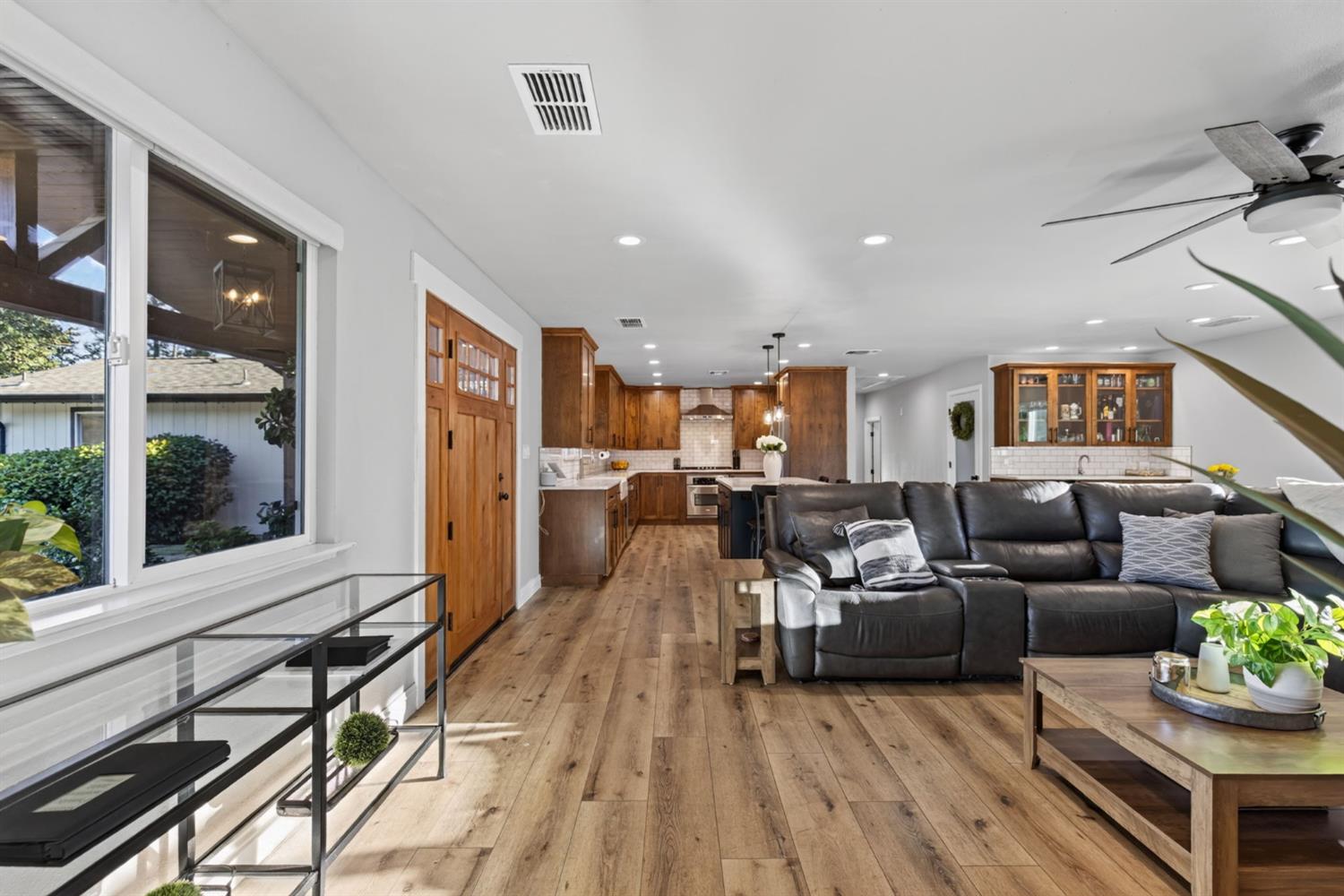 3252 Old Orchard Lane