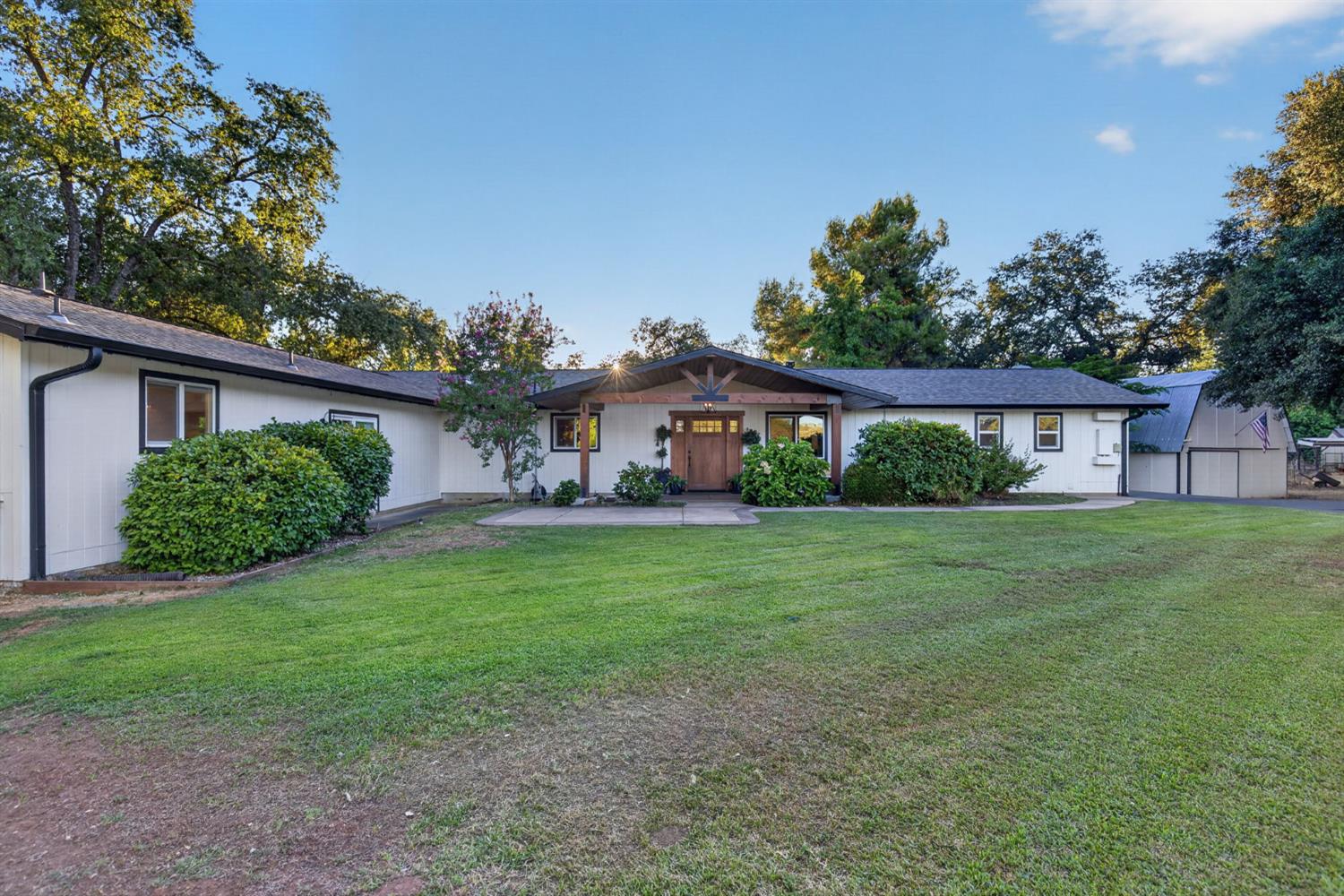 3252 Old Orchard Lane