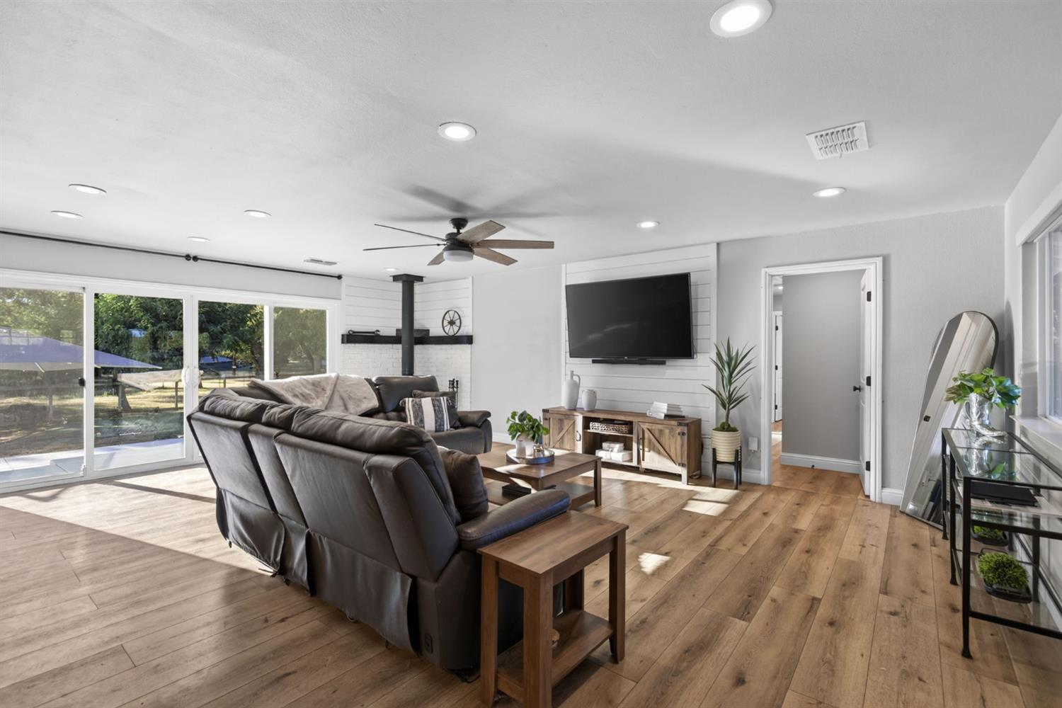 3252 Old Orchard Lane