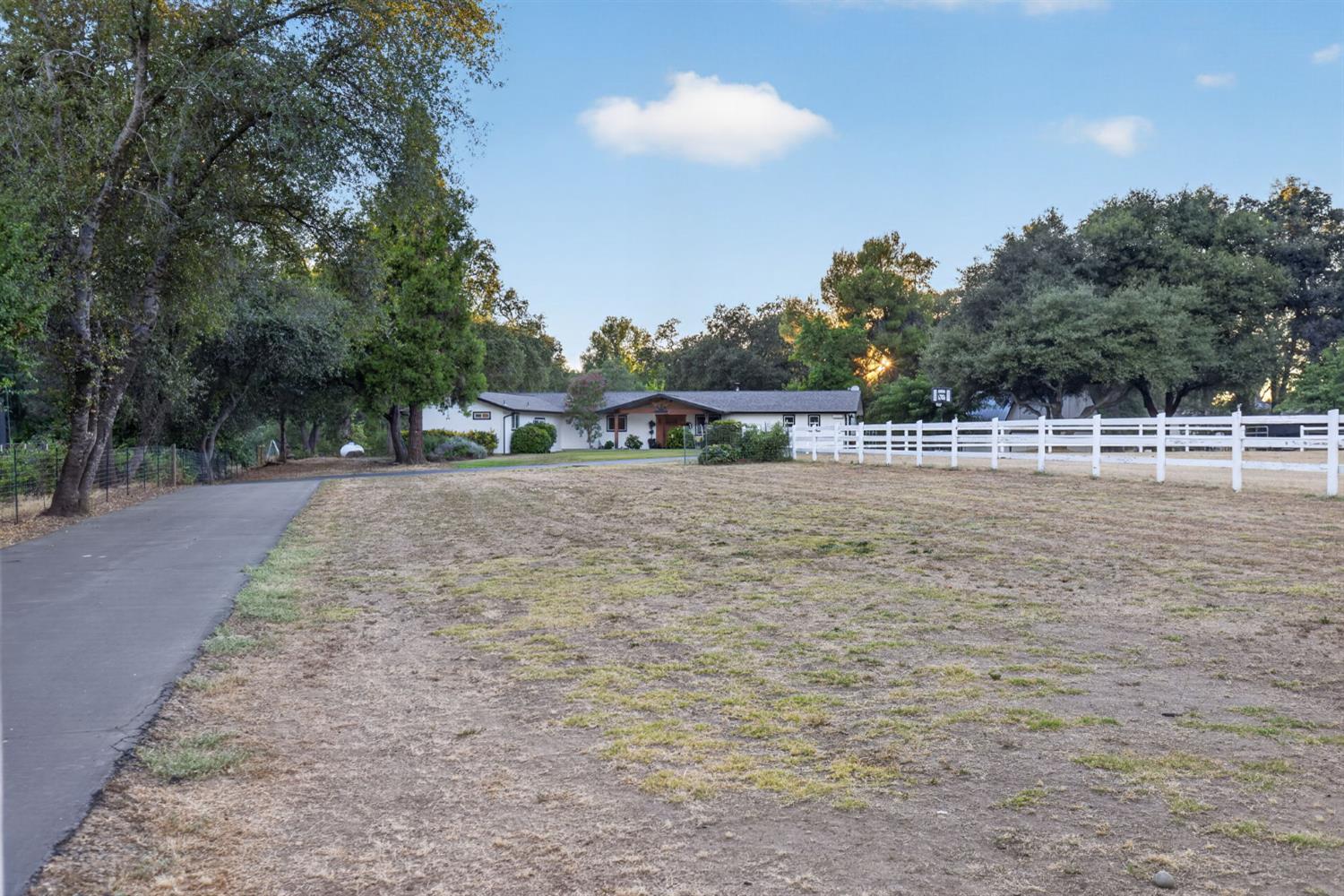 3252 Old Orchard Lane