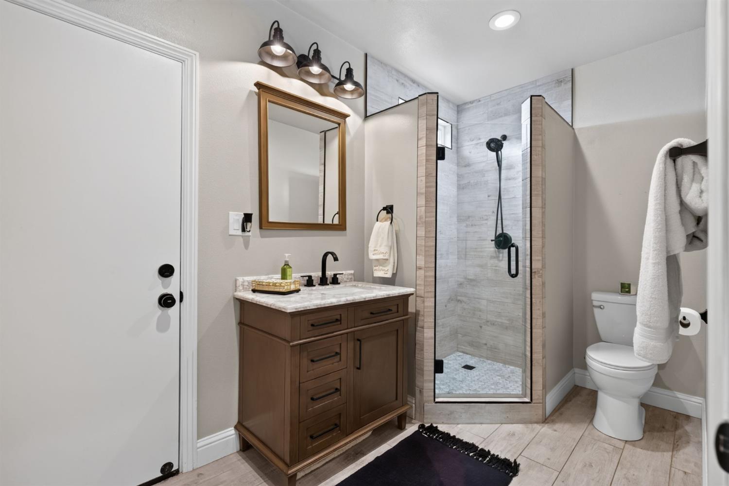 3252 Old Orchard Lane