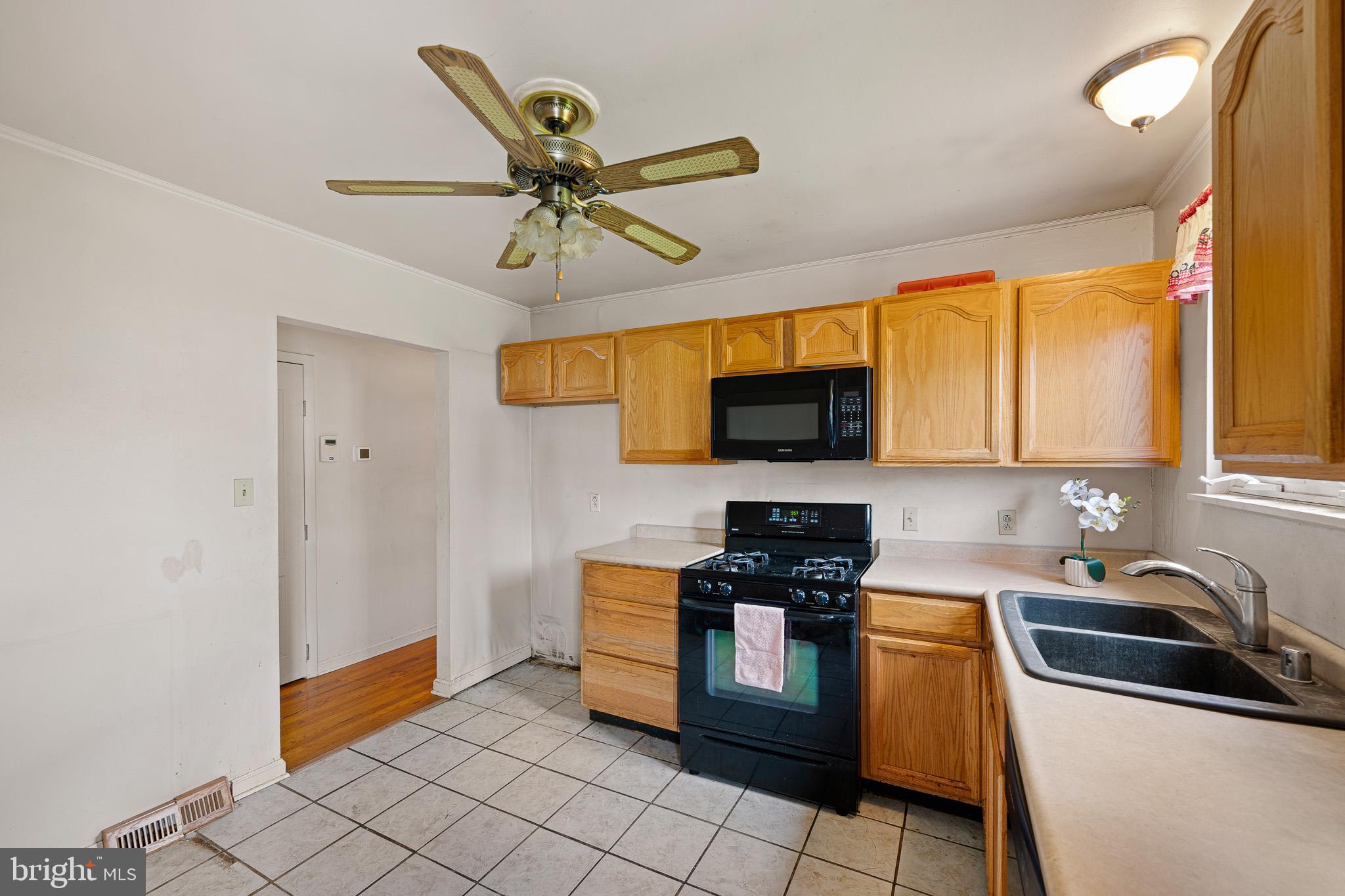 1221 GARFIELD DRIVE