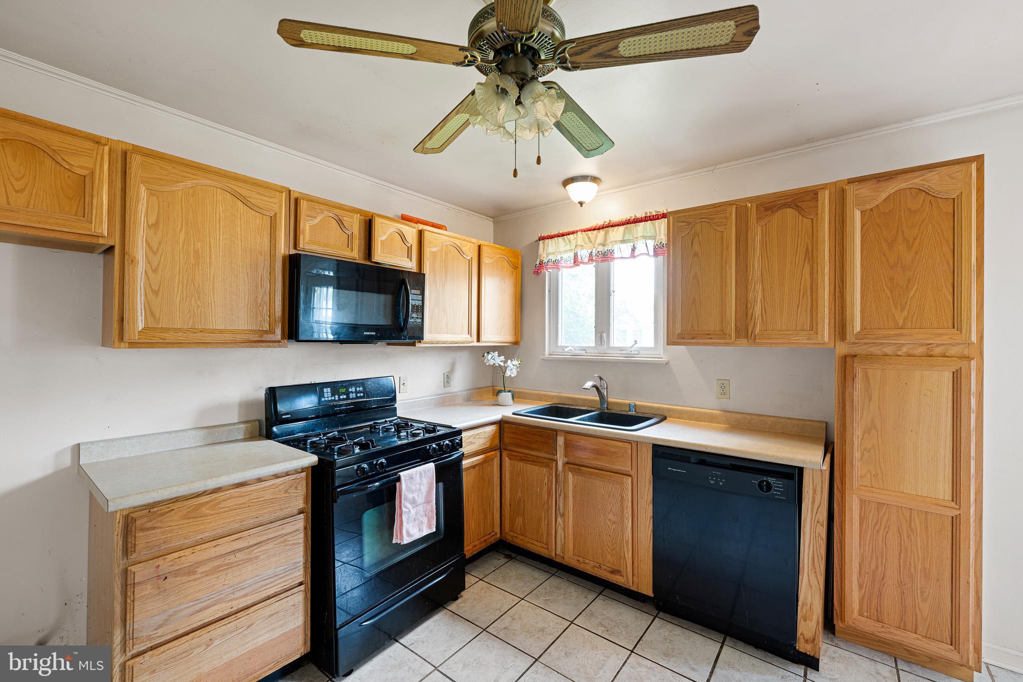 1221 GARFIELD DRIVE