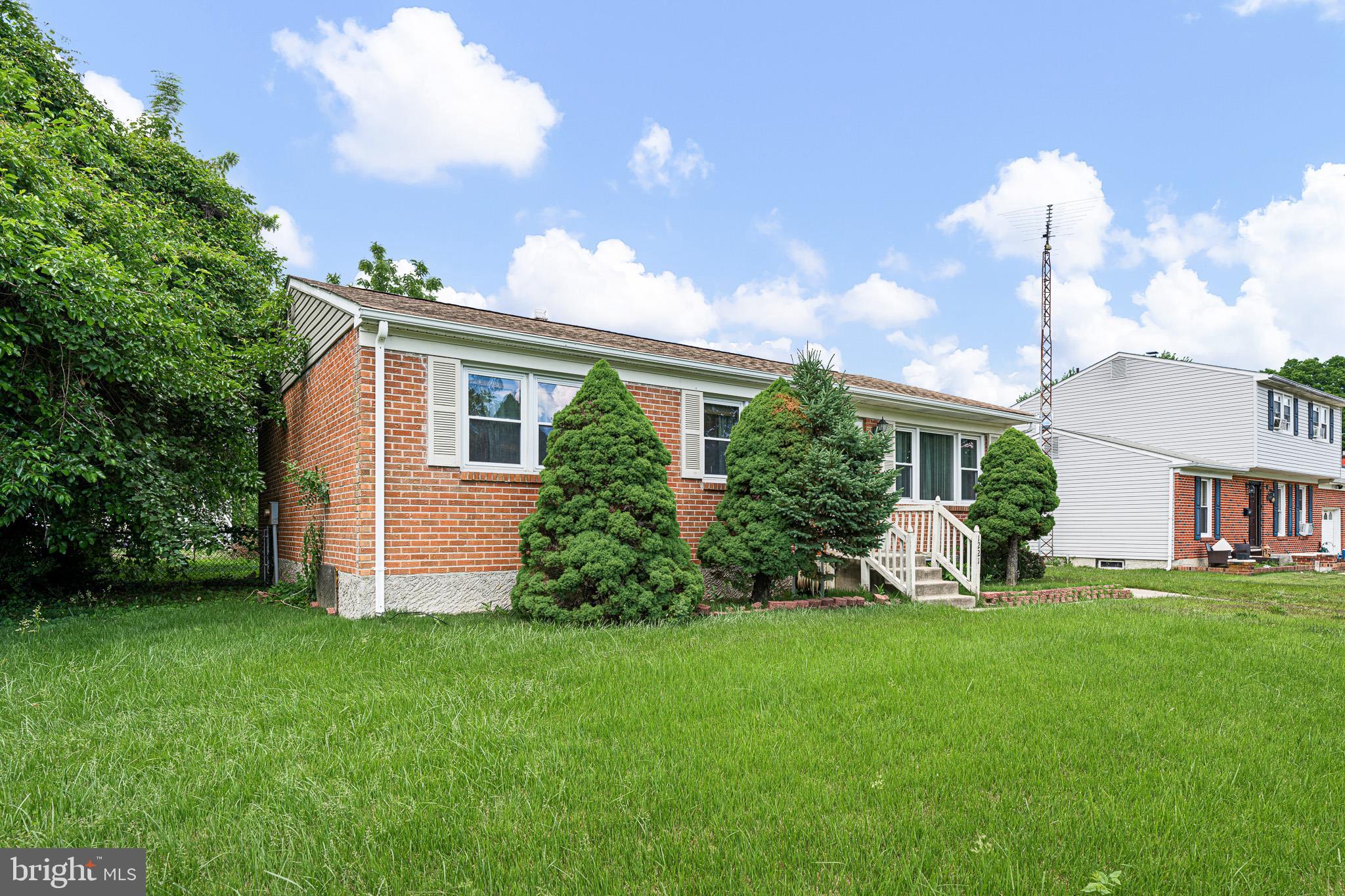 1221 GARFIELD DRIVE