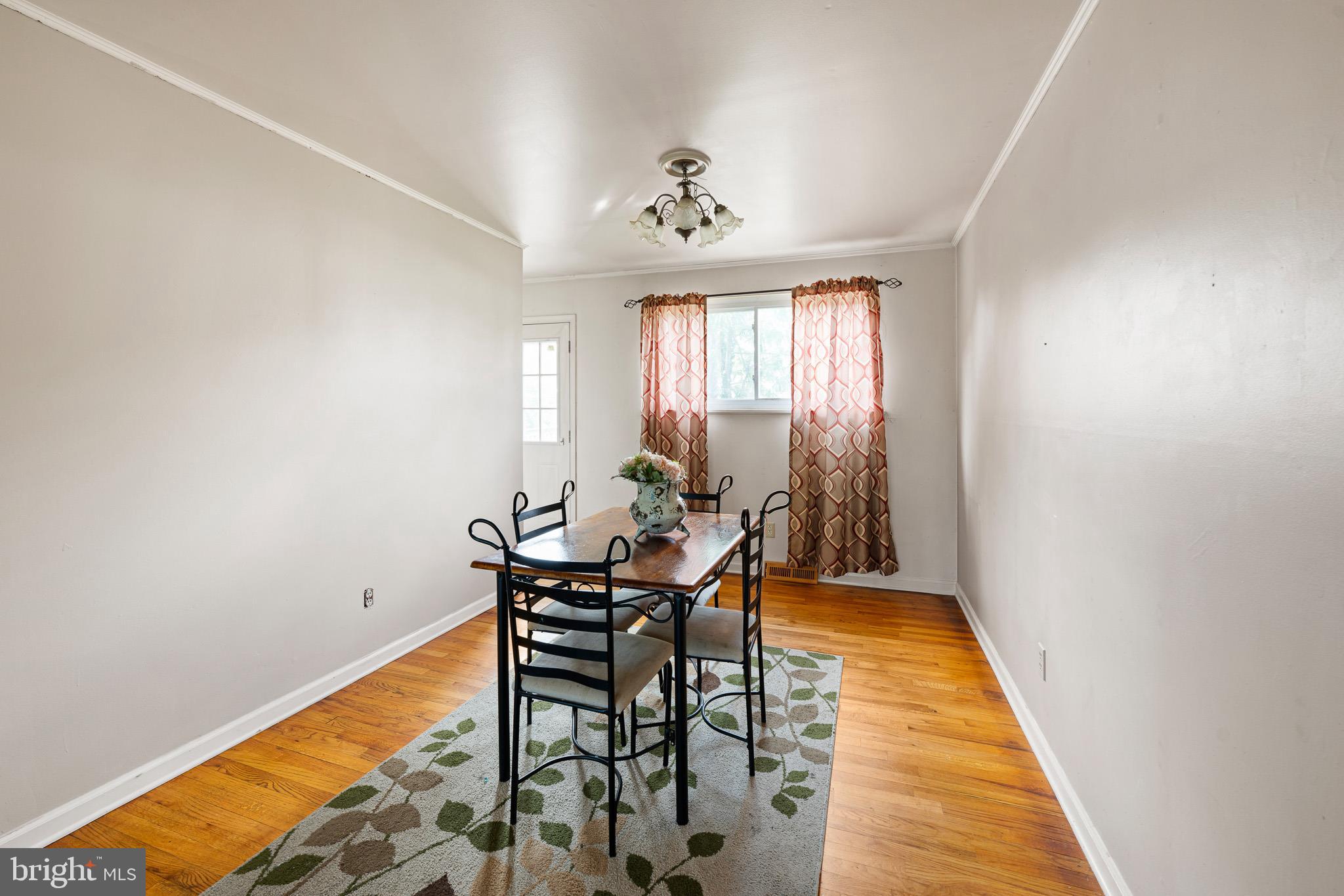 1221 GARFIELD DRIVE
