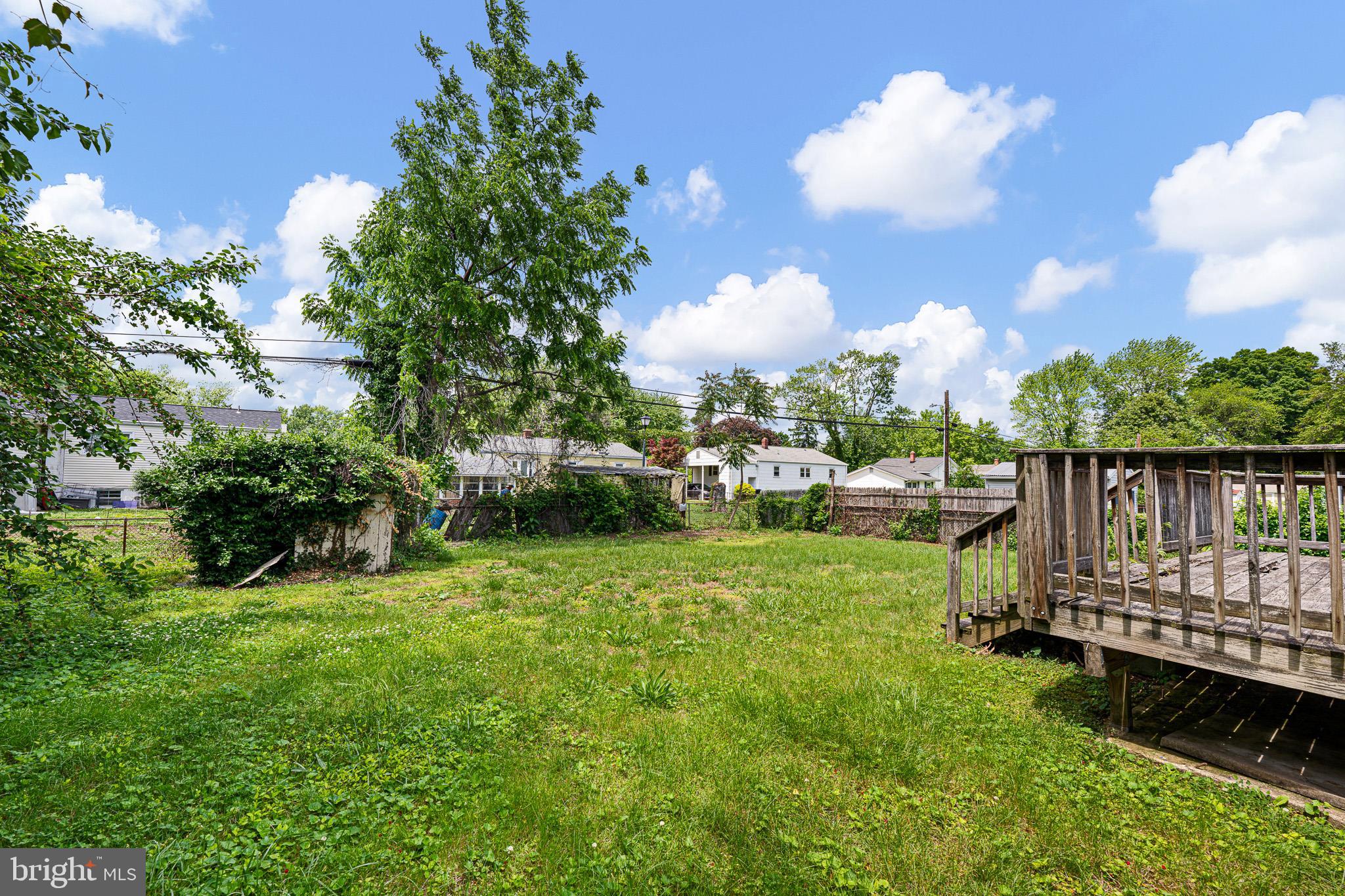 1221 GARFIELD DRIVE