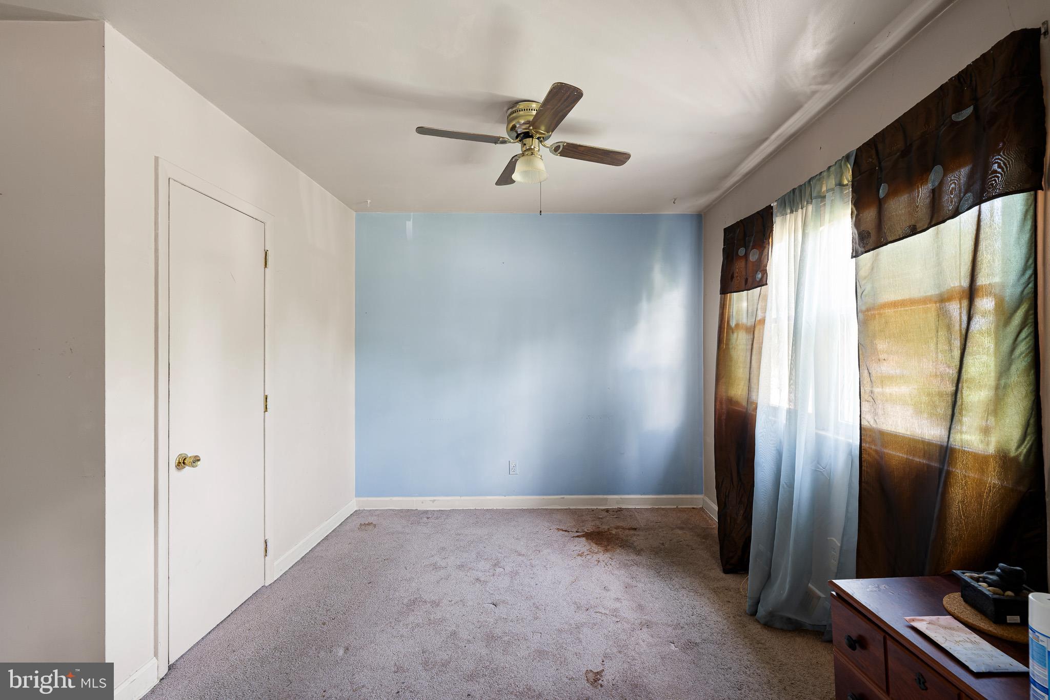 1221 GARFIELD DRIVE