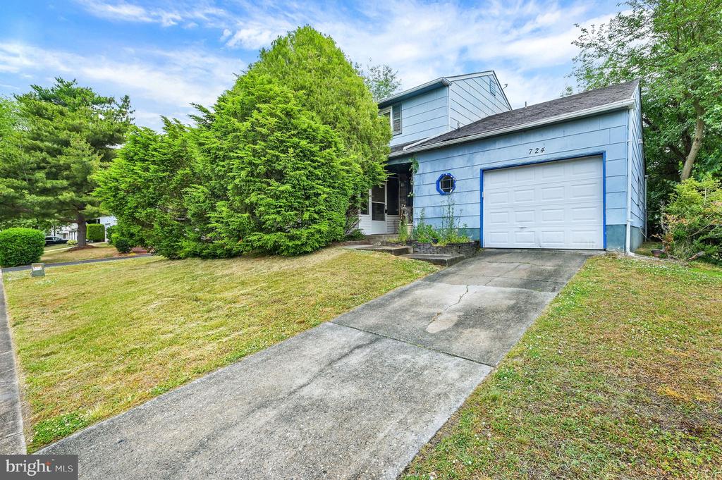724 MILLER DRIVE