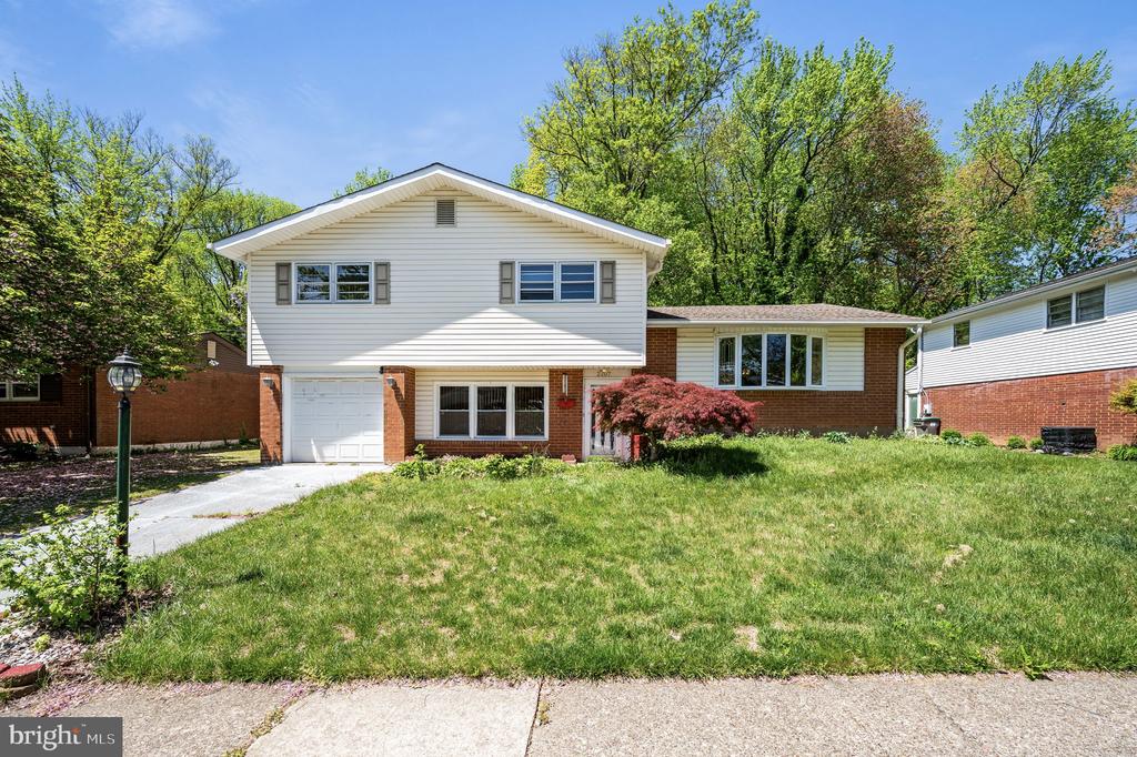 2107 Westminster Dr