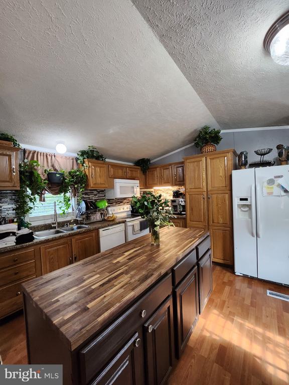 413 OCEANWIND ROAD 413