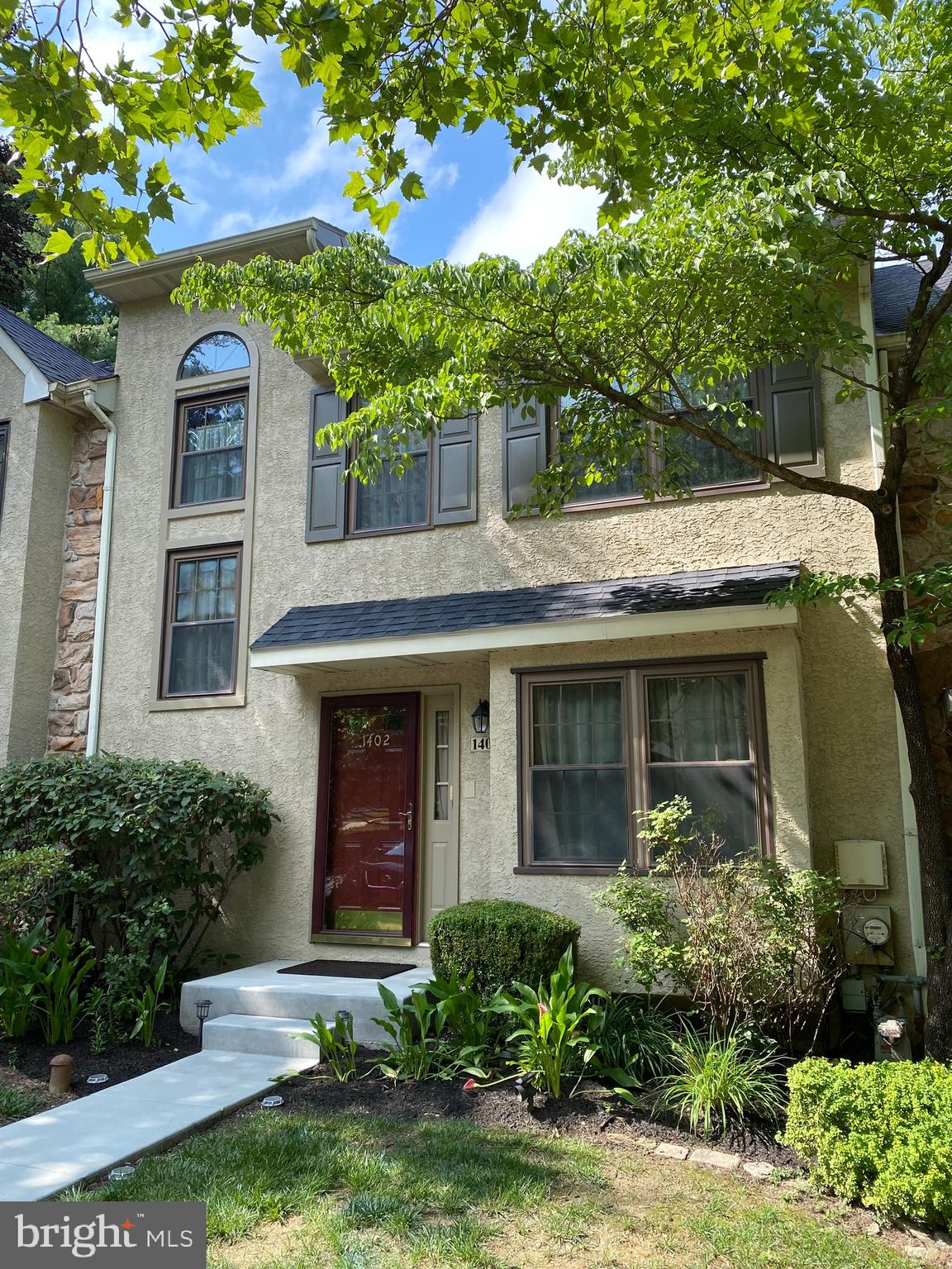 1402 Redwood Ct #57