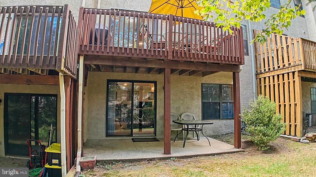 1402 Redwood Ct #57