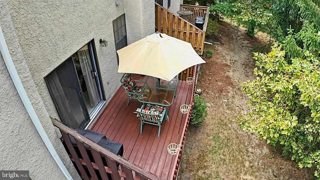 1402 Redwood Ct #57