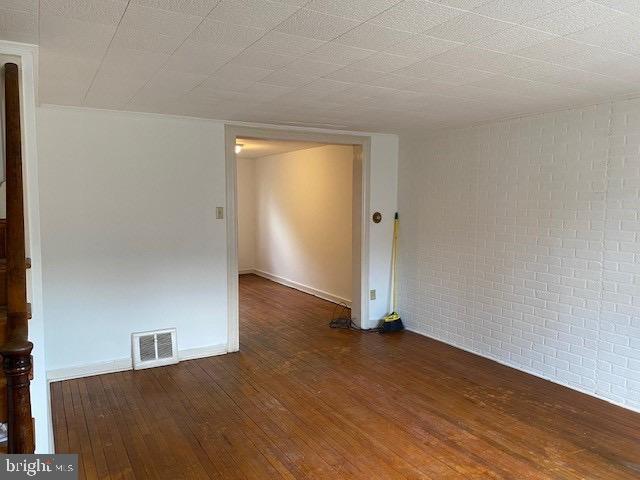 2302 KENSINGTON STREET