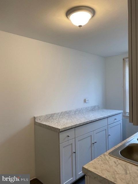 2302 KENSINGTON STREET