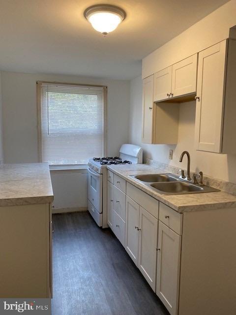 2302 KENSINGTON STREET