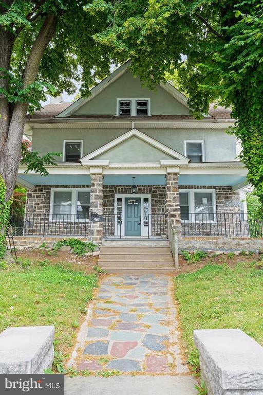 961 BULLOCK AVENUE