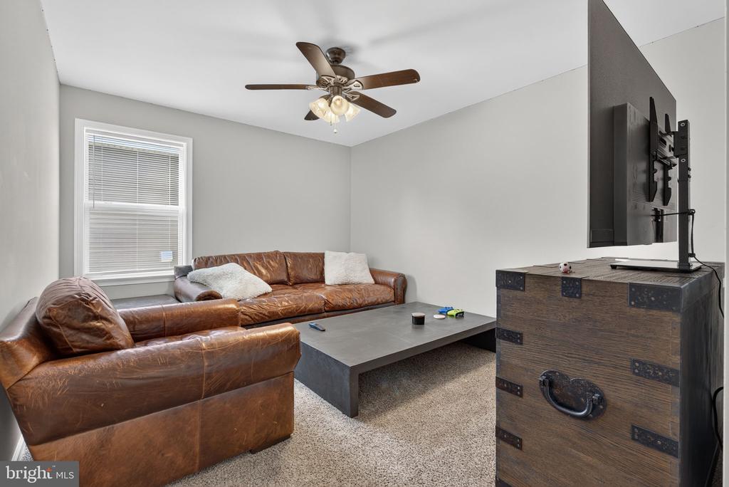 408 PRESCOT STREET