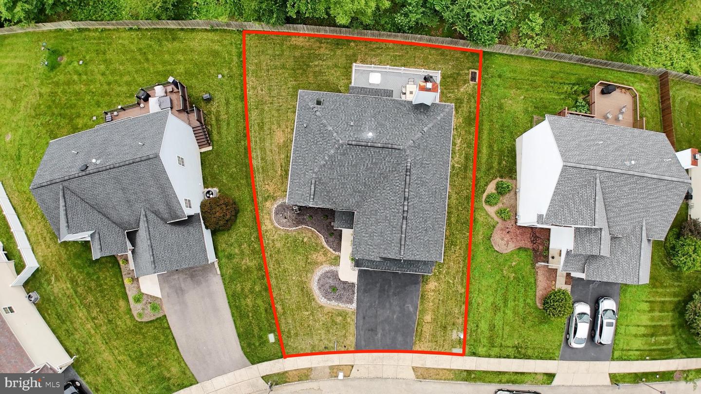 504 Lantern Ln