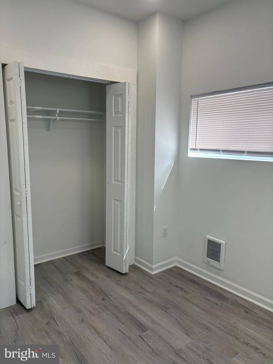 4926 W THOMPSON STREET 1