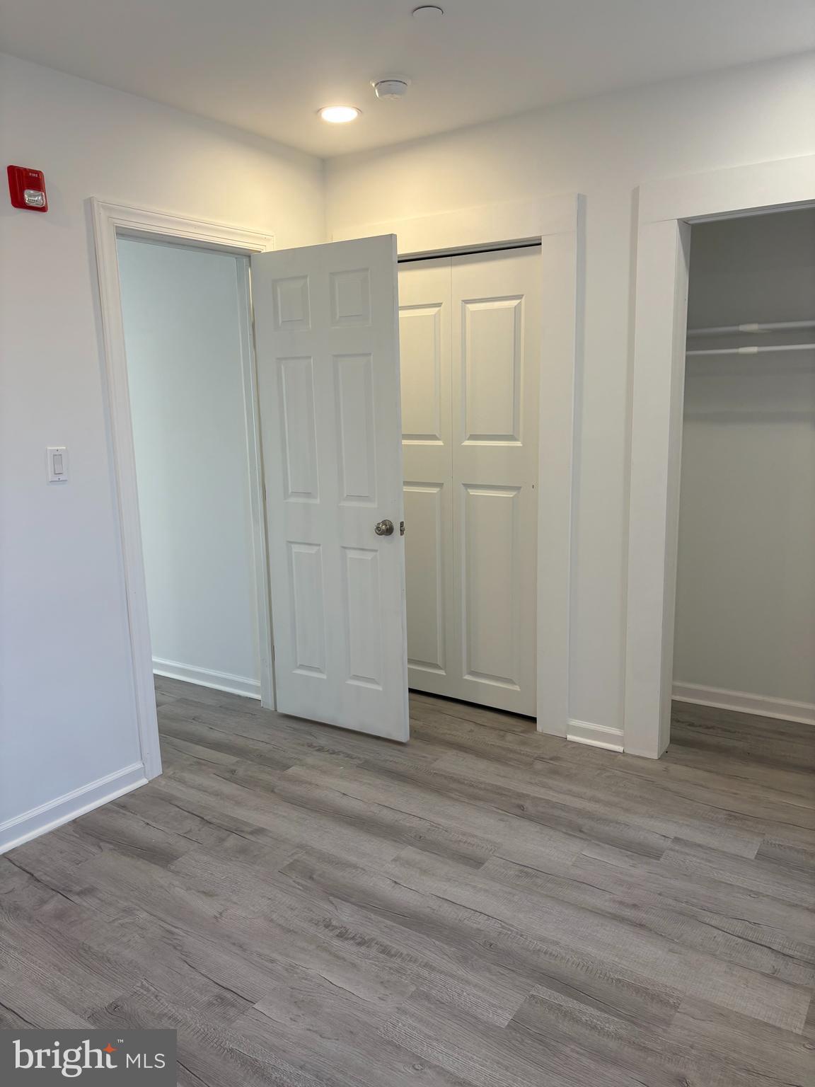 4926 W THOMPSON STREET 1