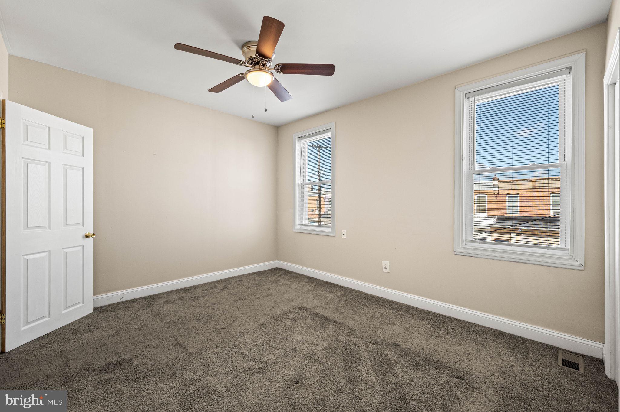 6148 LARCHWOOD AVENUE