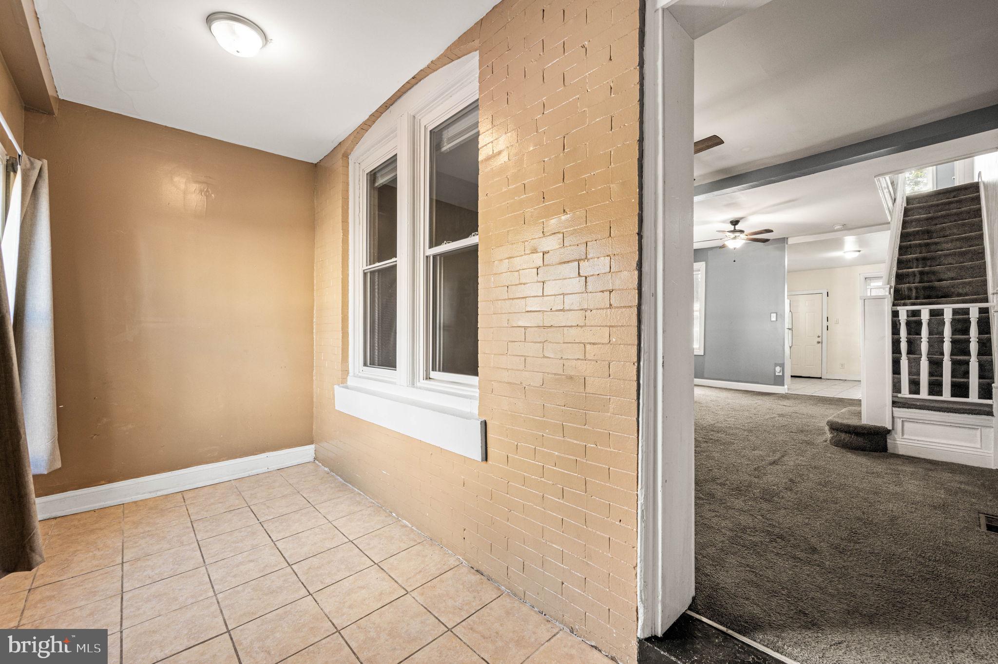 6148 LARCHWOOD AVENUE