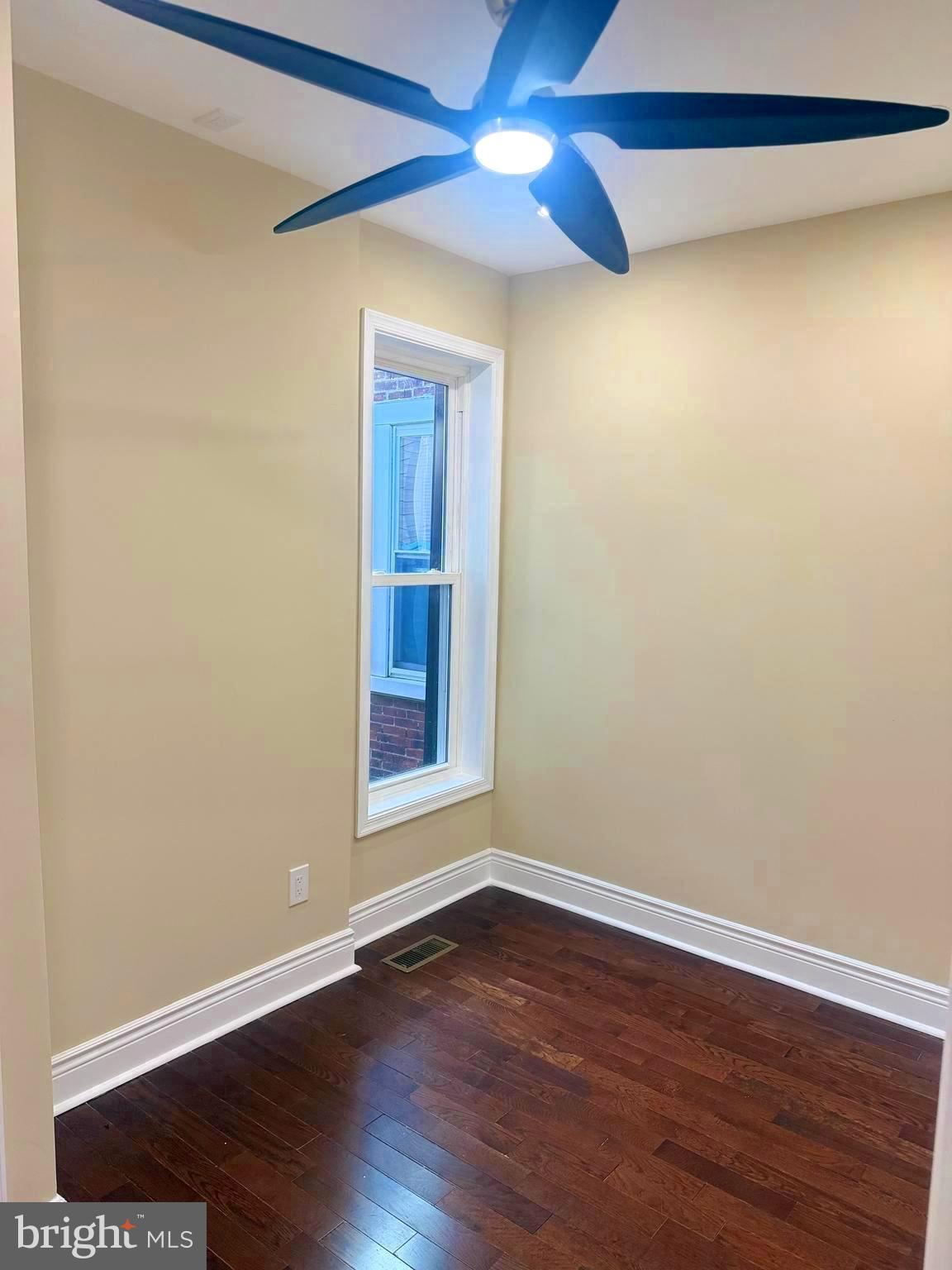 6232 LARCHWOOD AVENUE