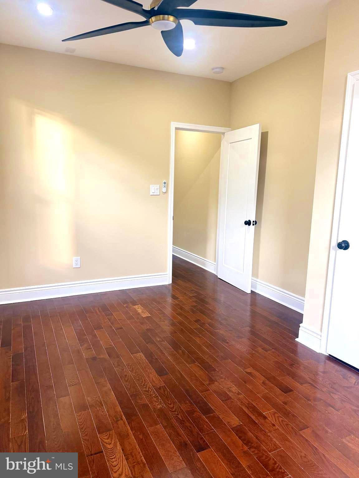 6232 LARCHWOOD AVENUE