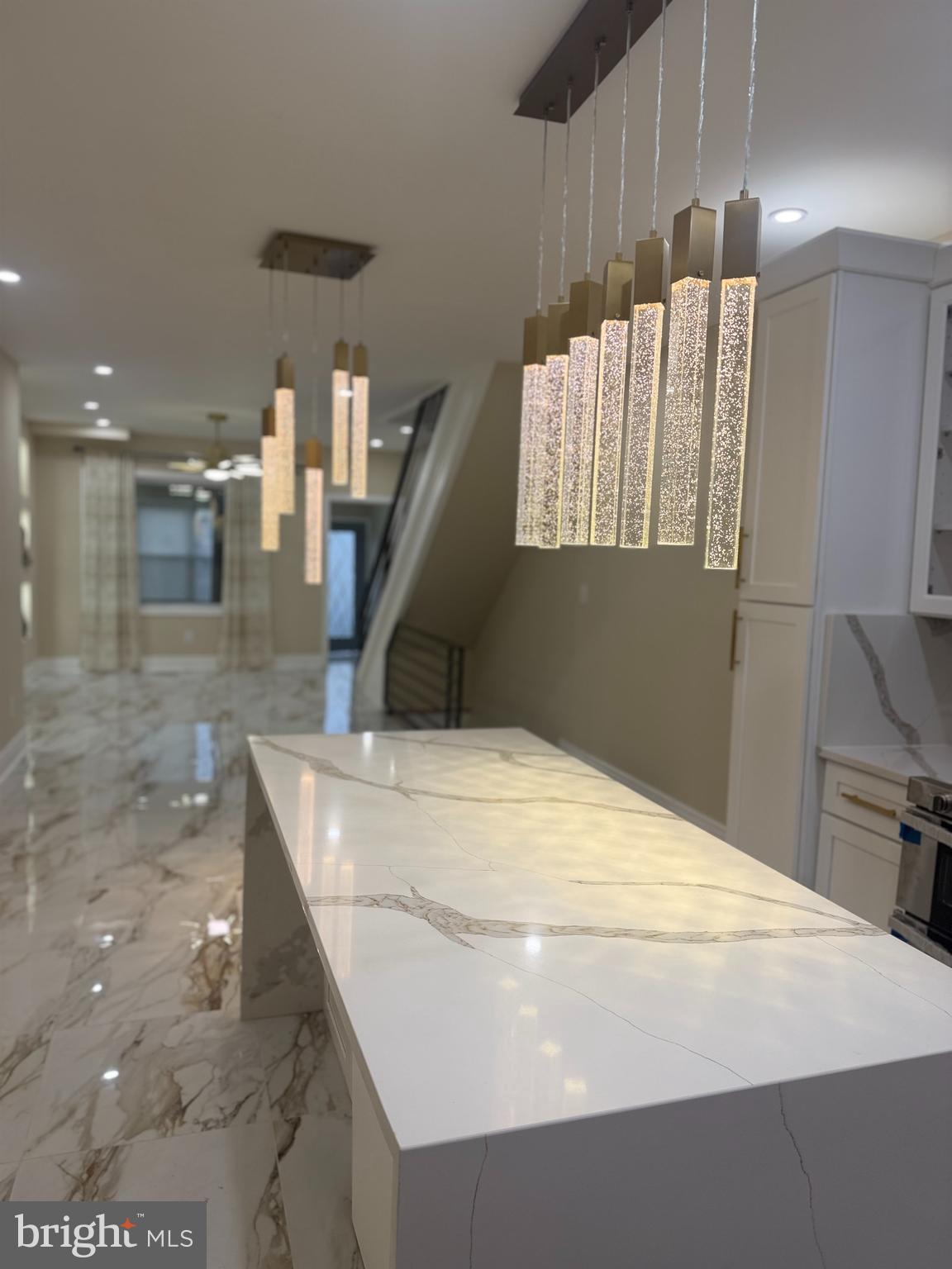 6232 LARCHWOOD AVENUE