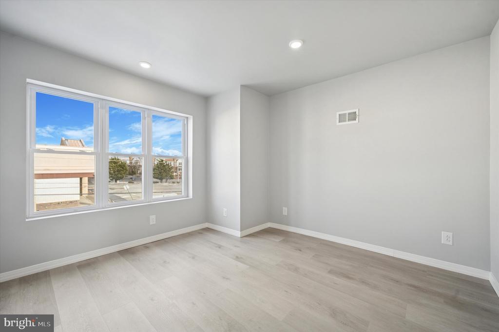 2530 S 74TH STREET