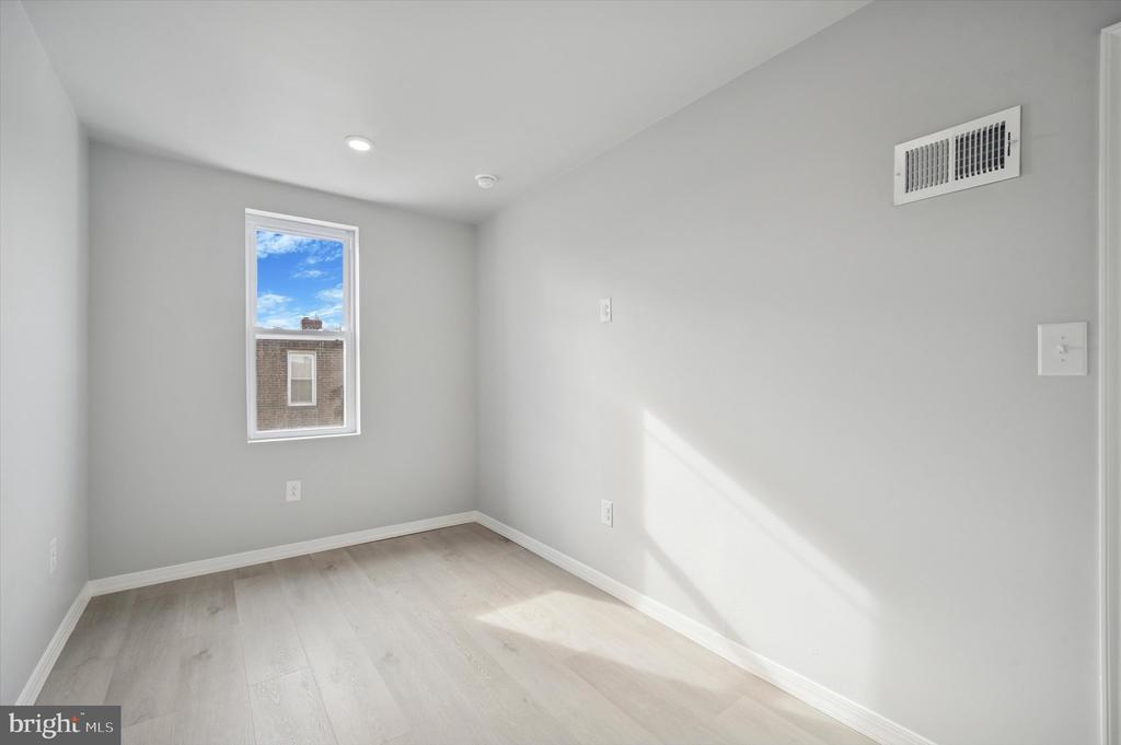 2530 S 74TH STREET