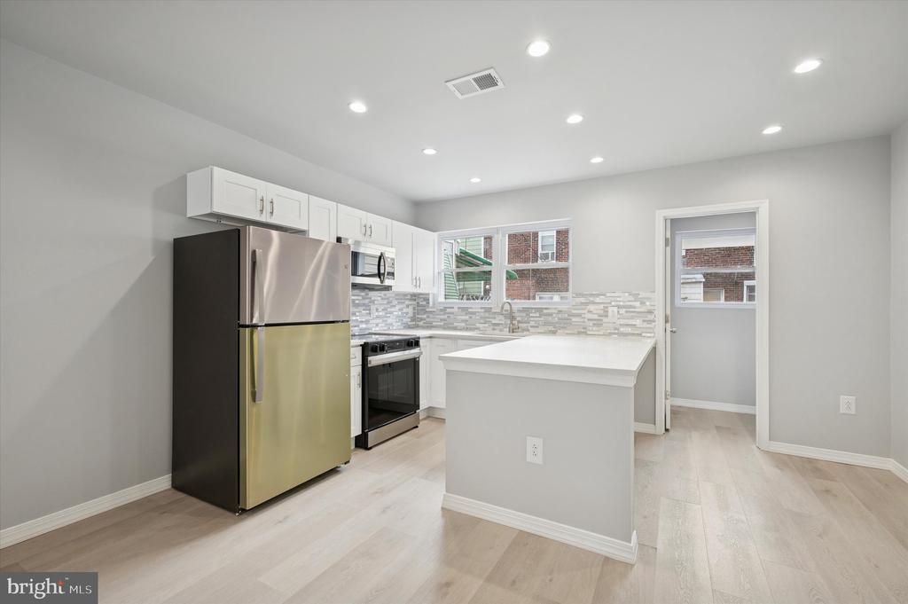 2530 S 74TH STREET