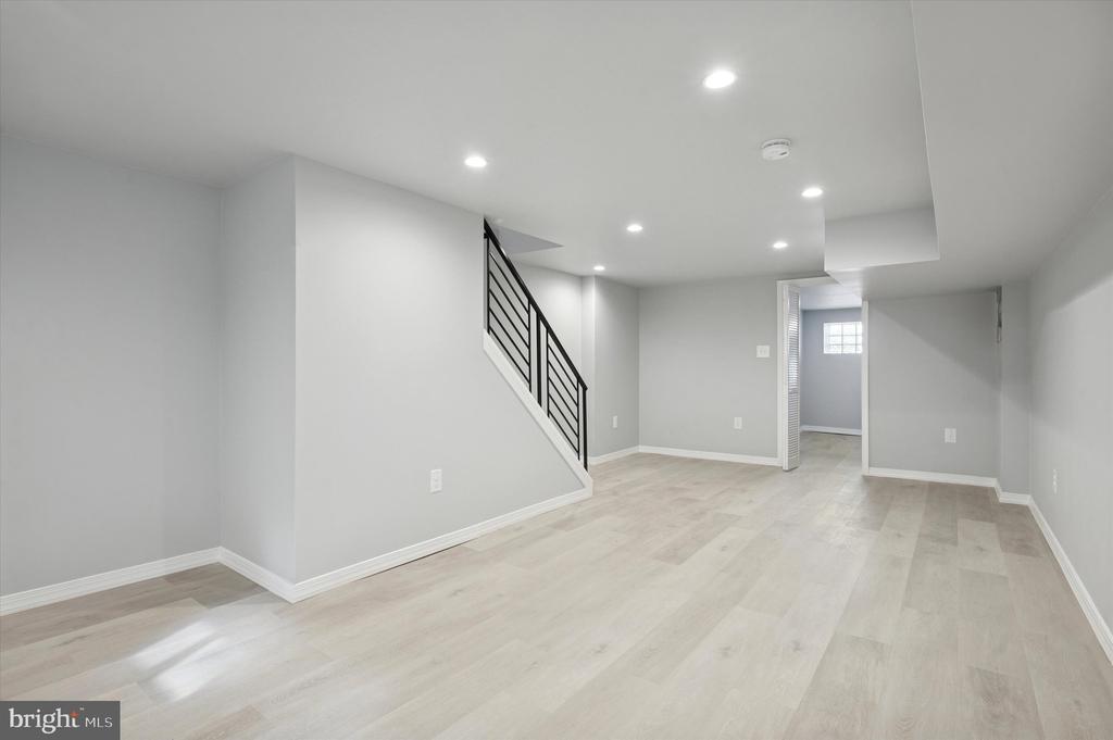 2530 S 74TH STREET