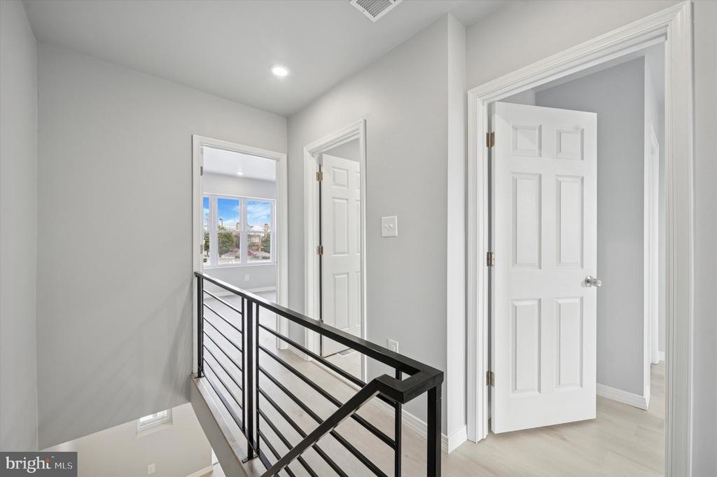 2530 S 74TH STREET