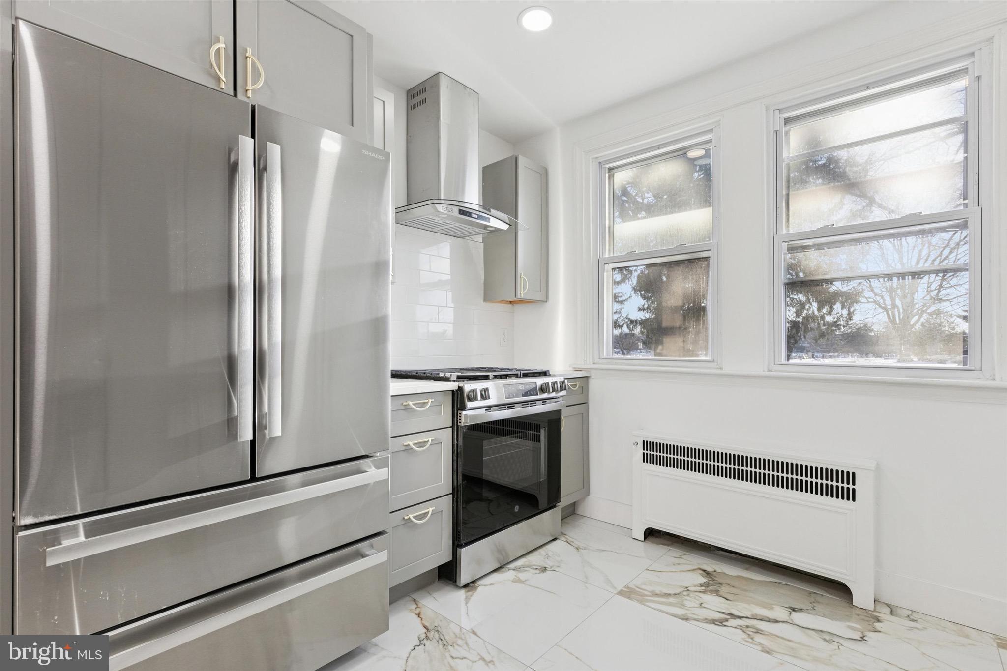 7247 PITTVILLE AVENUE