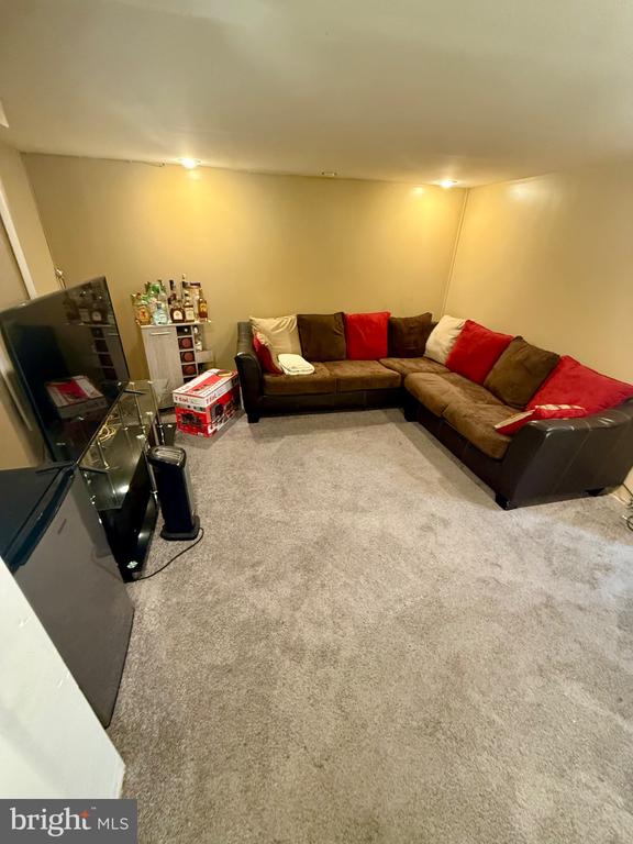 1340 WESTBURY DRIVE