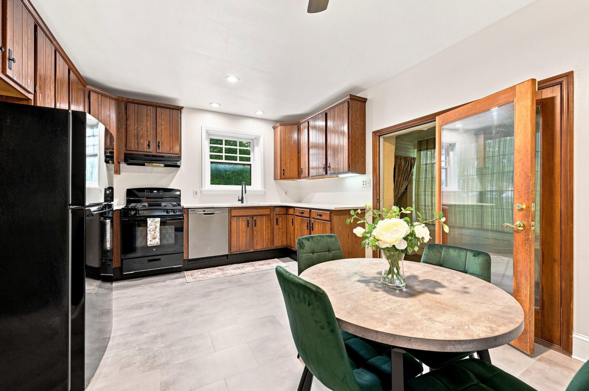 59 W WESTVIEW STREET