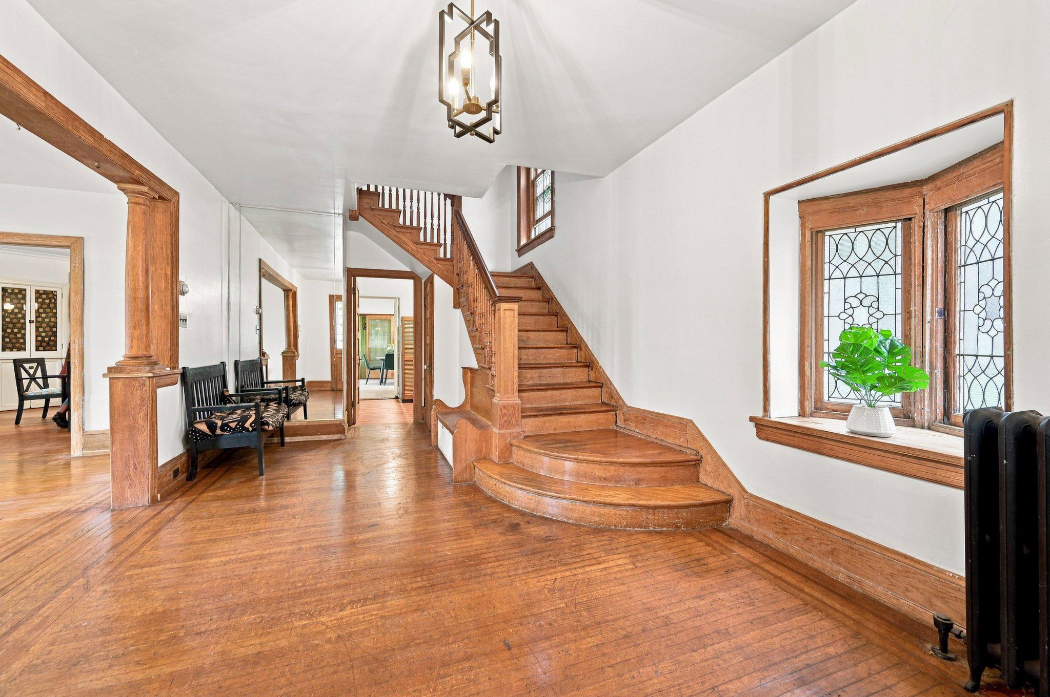 59 W WESTVIEW STREET