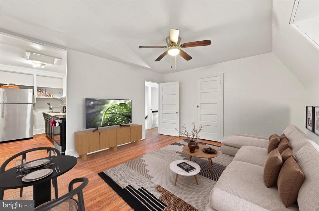59 W WESTVIEW STREET