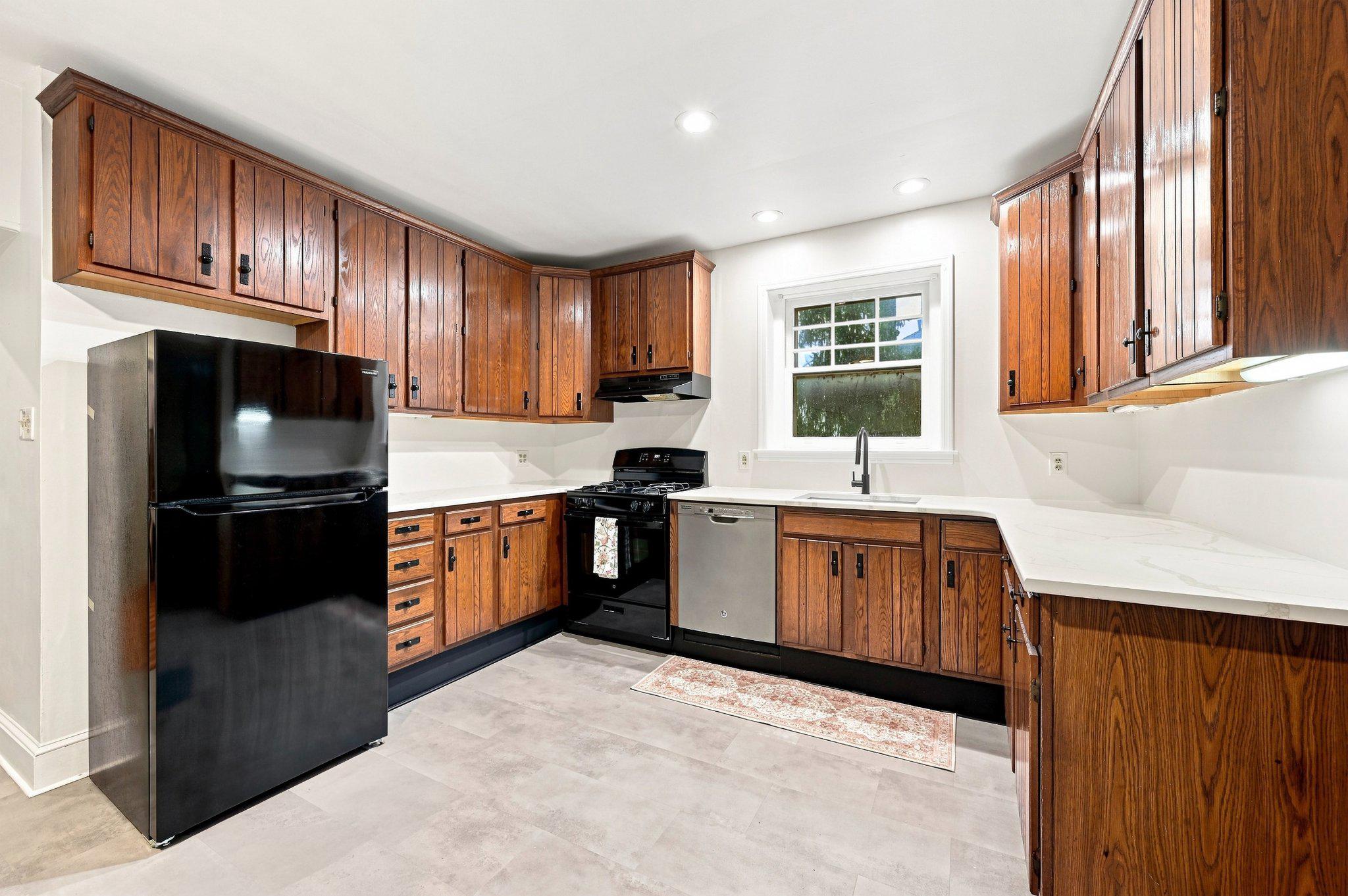 59 W WESTVIEW STREET