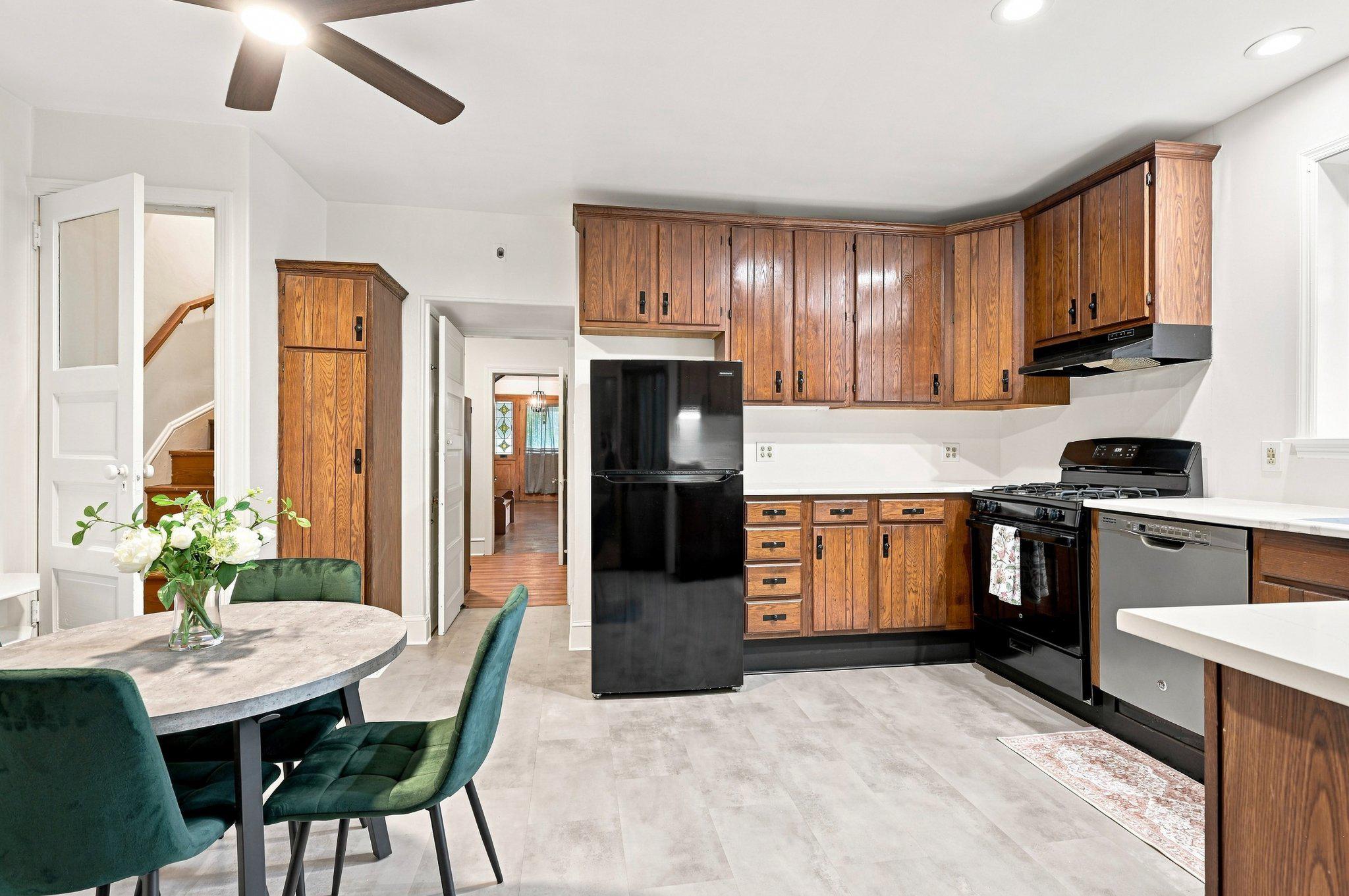 59 W WESTVIEW STREET