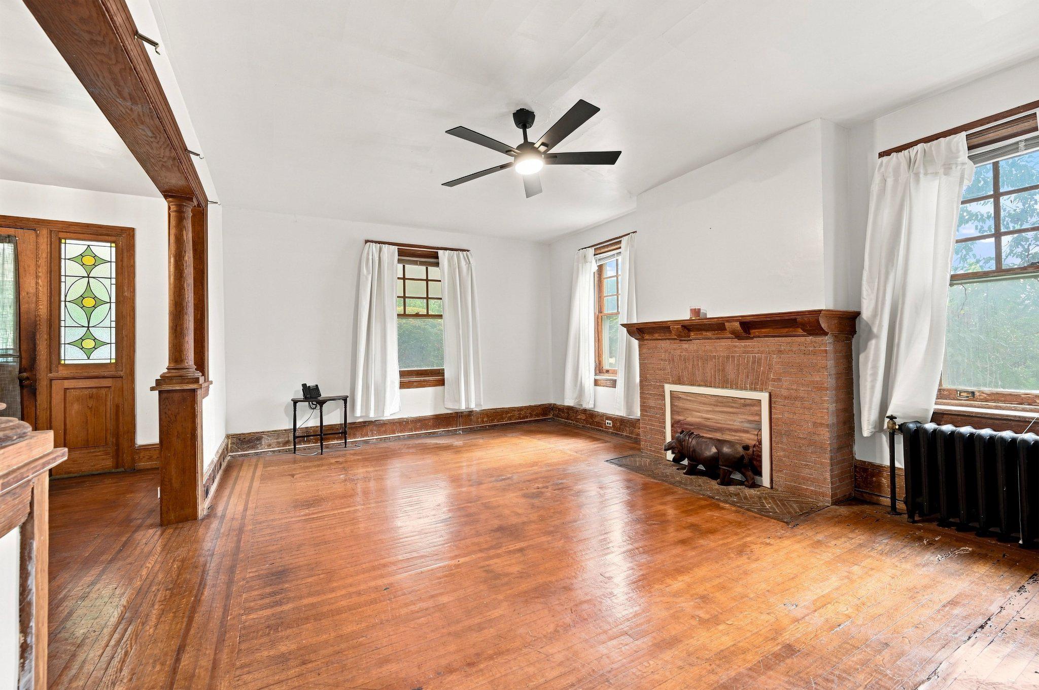 59 W WESTVIEW STREET