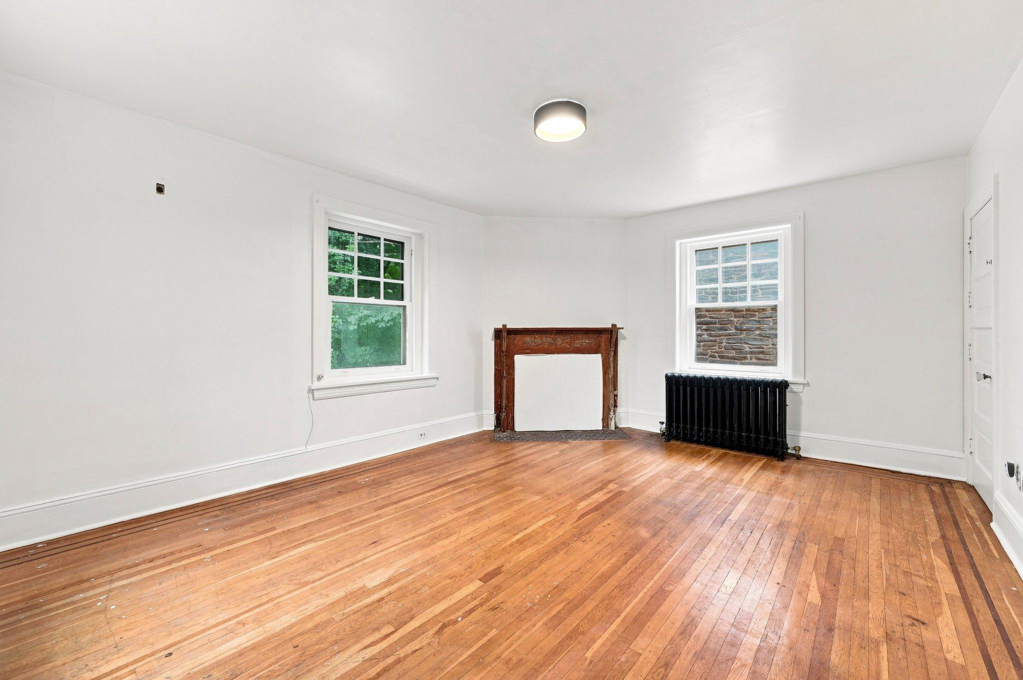 59 W WESTVIEW STREET