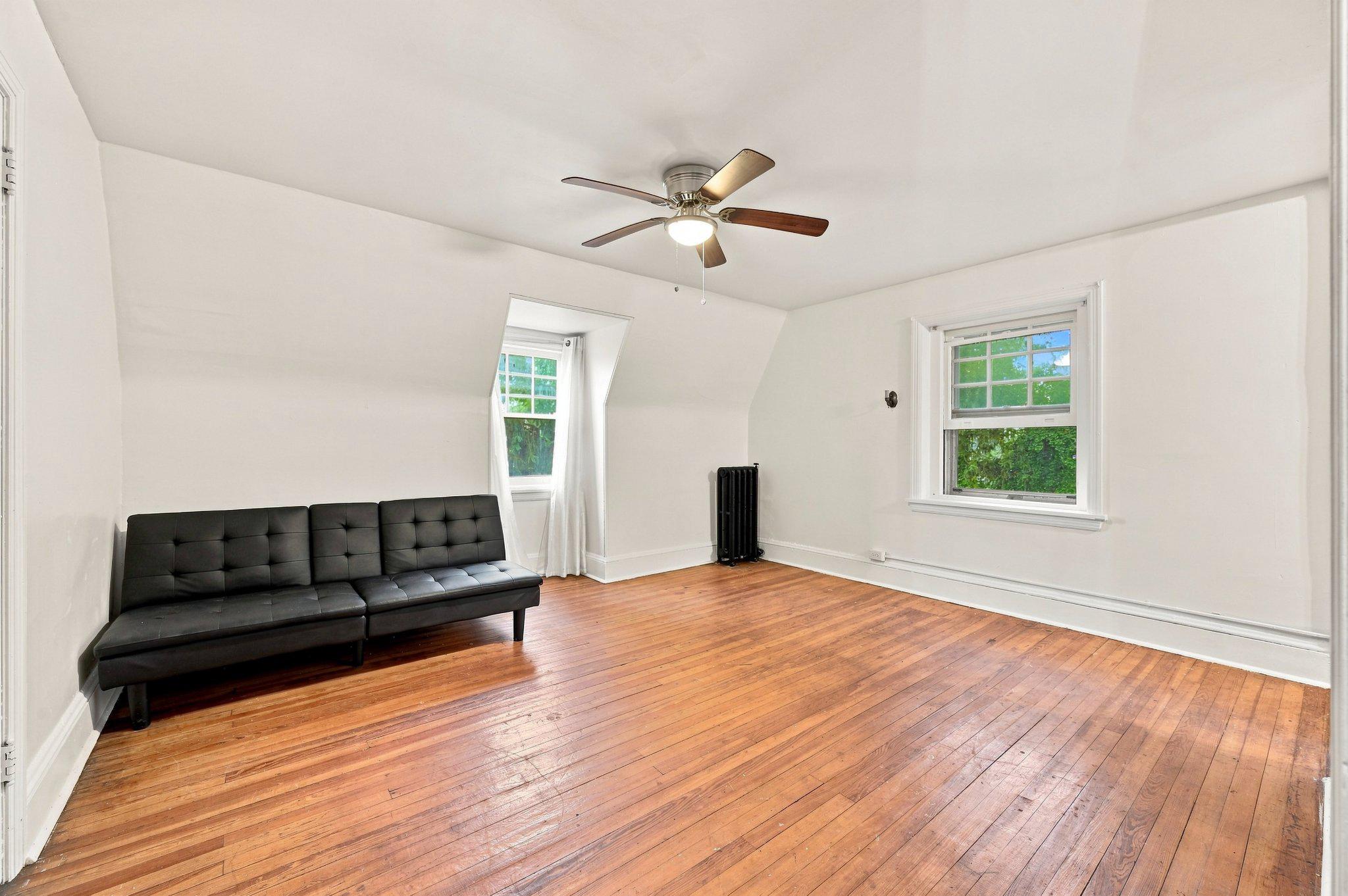 59 W WESTVIEW STREET
