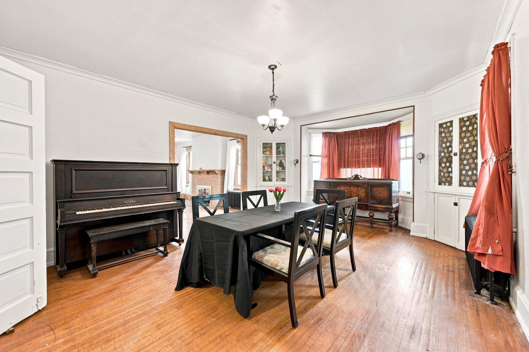 59 W WESTVIEW STREET